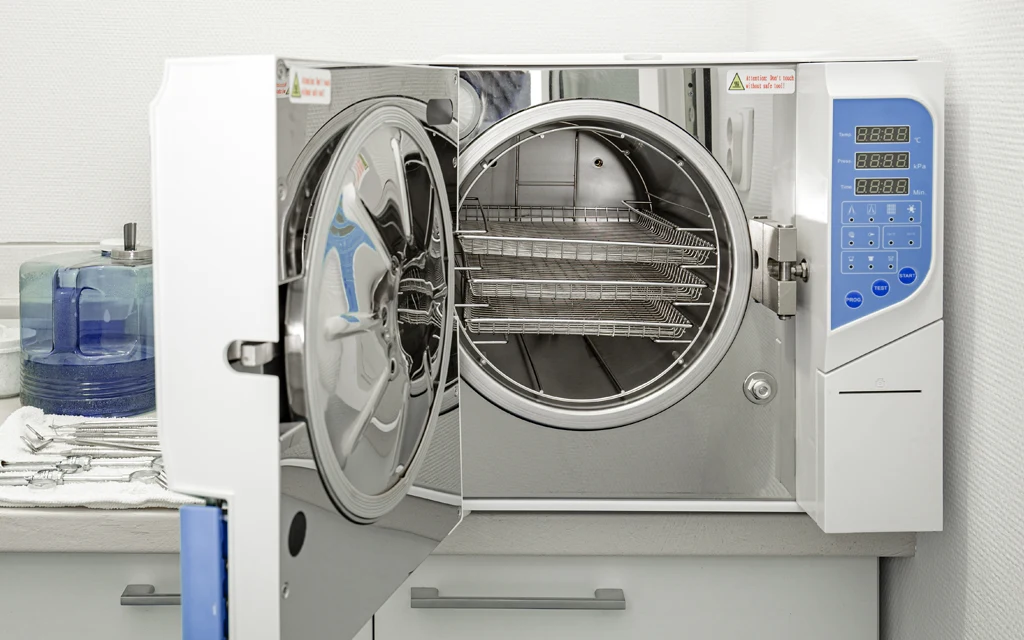 Ultimate Guide to Buying an Autoclave for Your Dental Clinic